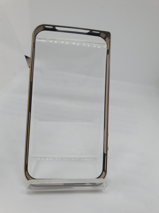 Husa tip Bumper Iphone 4 / 4s + Cablu date Cadou