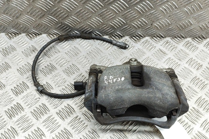 Etrier de fr&acirc;nă dreapta față VW T-ROC A11 2023 OEM: 8V0615124 25408026