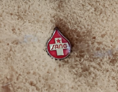 QW9 N 5 - insigna - tematica medicala - donator foto