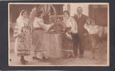 Foto tip Carte Postala Romania - costum popular - foto atelier Munteanu Campulung Arges