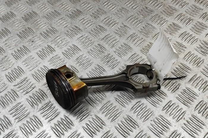Piston TOYOTA PRIUS PLUS _W4_ 2019 OEM: 13101-0T040,13201-09A30 31047764