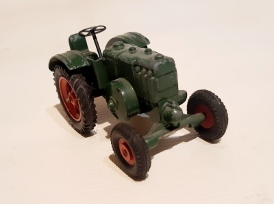 Tractor, Marklin - 1/43 foto