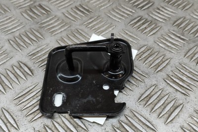 Zăvor de siguranță capota AUDI A3 Sportback 8YA 2023 OEM: 81A823185A 25684038 foto