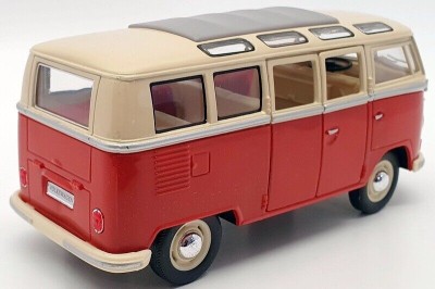 Macheta Volkswagen Transporter Samba bus 62 scara 1/24 rosu foto