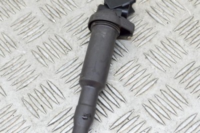 Bobina de inducție de &amp;icirc;naltă tensiune BMW 5 F10 2013 OEM: 7594937,0221504470 14299309 foto