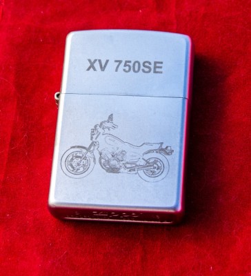 Bricheta Zippo unicat foto