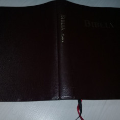 BIBLIA Fidela,Coperti imitatie piele,aurita,VECHIUL TESTAMENT si NOUL TESTAMENT