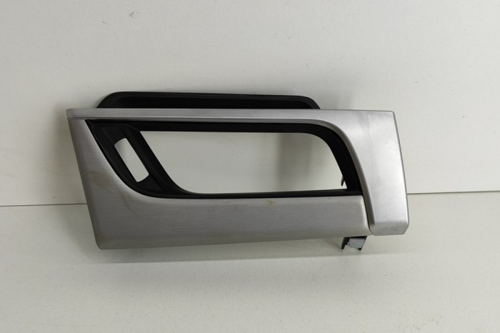 nerasta BMW X1 F48 2021 OEM: 9332456 23875620