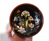 Farfurie ceramica mica, handarbeit (facuta manual) flori, sgraffito, 12cm