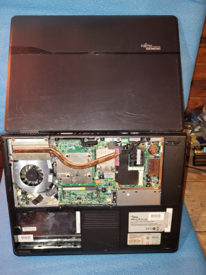 laptop Fujitsu Siemens Amilo PI 2540 - pentru piese - foto
