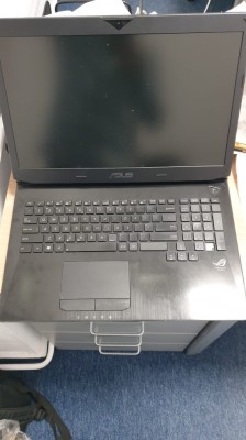 Laptop ASUS G750J defect foto