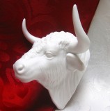 BIBELOU FIGURINA PORTELAN MAT NEGLAZURAT BISCUIT ZODIA TAUR