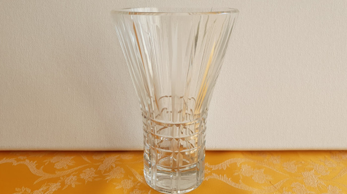 VAZA FLORI CRISTAL ALB BOHEMIA, VAS FLORI VINTAGE, PIESA COLECTIE, UNICAT