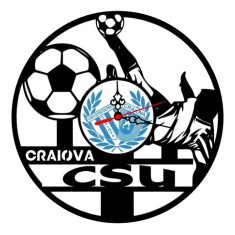 Ceas de perete decorativ realizat din disc de vinil, Model Universitatea Craiova CSU, Fotbalist in Foarfeca si Mingi, Text Craiova CSU, Negru, 30 cm