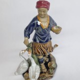 Bibelou portelan chinezesc vintage, vechi - Baiat cu gaste