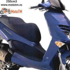 Dezmembrez Aprilia Leonardo 250cm3