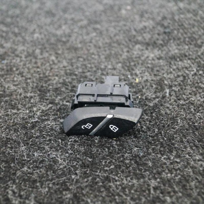 Comutator BMW X5 F15, F85 2013 OEM: 9258297 2477320