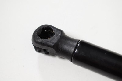 Amortizor haion dreapta VOLVO V40 Hatchback 2015 OEM: 31395607 3257381 foto