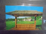 R.S.R. - POIANA BRASOV - HOTEL SPORT VAZUT PRINTR -O POARTA DE LEMN RUSTICA - 1976 - ED. MERIDIANE - CIRCULATA, TIMBRATA -