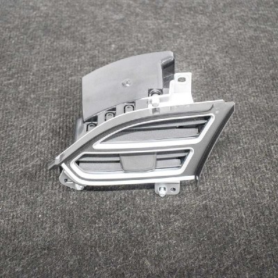 Gura de ventilație planșa de bord TESLA MODEL X 2016 OEM: 1007834-00-C,1061731-00-A 10044600 foto