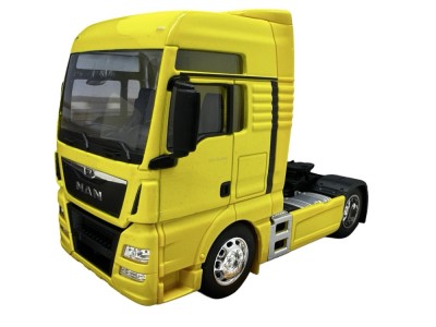 Macheta cap tractor Man tgx xxl 4x2 galben scara 1/32 Welly foto