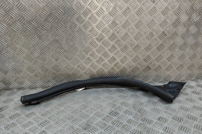 ASTON MARTIN DB11 2022 OEM: KY53-L20709-A SKU: 25932829