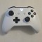 Controller Wireless original Xbox One (Model 1708), Alb &ndash; Bluetooth