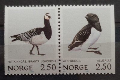 Norvegia 1983 păsări, fauna , serie 2v. nestampilata foto