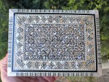 CUTIE VINTAGE KHATAM, LUCRATA MANUAL CU ABALONE, OS SI LEMN