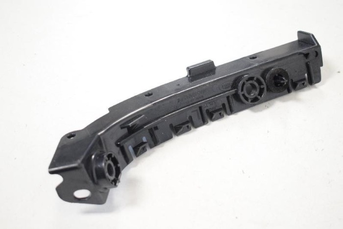 Suport bara de protecție dreapta spate LAND ROVER RANGE ROVER VELAR L560 2018 OEM: J8A2-17A882-AE | 10620719