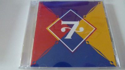 Seven 4colors - 838 foto