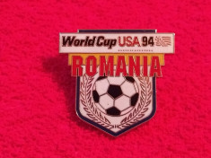 Insigna fotbal - ROMANIA la Campionatul Mondial de Fotbal SUA 1994 foto