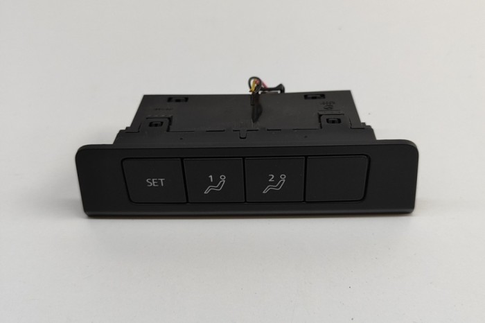 Buton de control scaun dreapta MAZDA MX-30 DR 2020 OEM: B0L6-66180 | 30429131