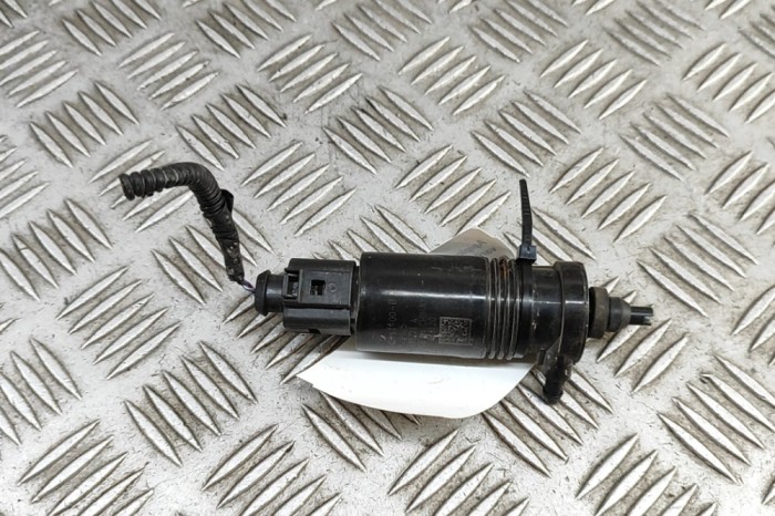 Motor rezervor lichid de parbriz TESLA MODEL X 2020 OEM: 1110164-00-B | 31691449