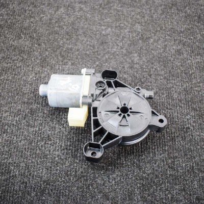 Motor macara geam ușă st&amp;acirc;nga spate VW TIGUAN AD1 2017 OEM: 5Q0959801A0130822715 3675950 foto