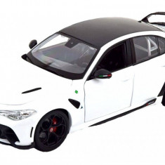 Macheta auto Alfa Romeo Giulia GTAm 2020 white, 1:18 Bburago