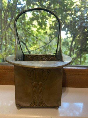 Cos Art Nouveau, inaltime 22 cm, diam 15,5 la partea rotunda, metal, f frumos foto