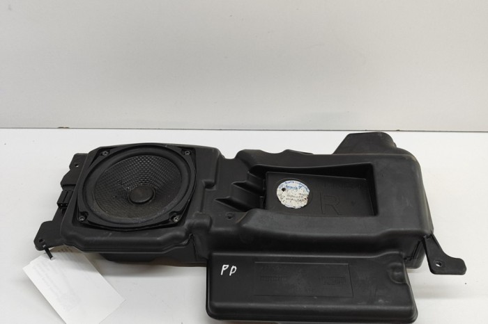 Subwoofer podea dreapta PORSCHE 911 996 1999 OEM: 99664501201 | 28886079