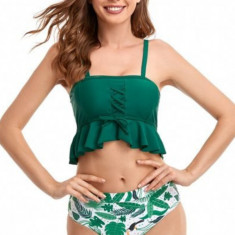 Costum de baie pentru femei format din 2 piese, bustiera si slip modern, set tankini ideal pentru plaja sau inot, verde cu alb si imprimeu tropical, m