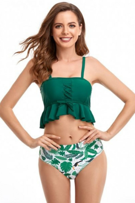 Costum de baie pentru femei format din 2 piese, bustiera si slip modern, set tankini ideal pentru plaja sau inot, verde cu alb si imprimeu tropical, m