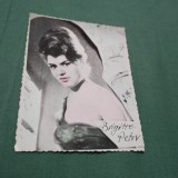 Cumpara ieftin FOTO TIP CARTE POSTALA BEIGITTE PETRU