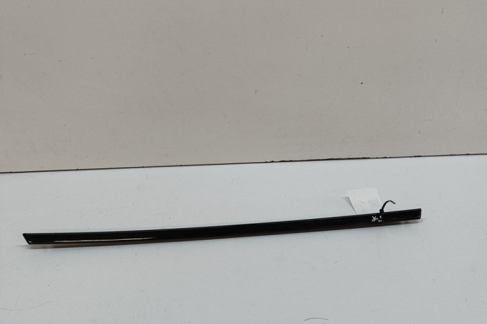Chedar geam ușă st&acirc;nga spate JAGUAR F-PACE X761 2022 OEM: HK83-25597-AD | 31649823