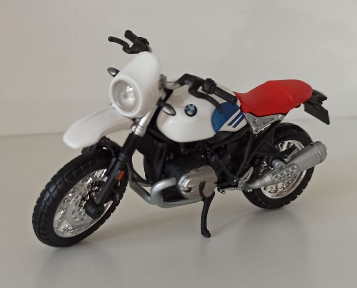 Macheta motocicleta BMW R nineT Urban GS - Bburago 1/18