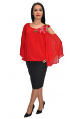 Bluza moderna stil poncho de culoarea rosu foto