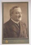 fotografie pe carton / cabinet atelier Romania Roman R. Mehdioff spate Art Nouveau barbat