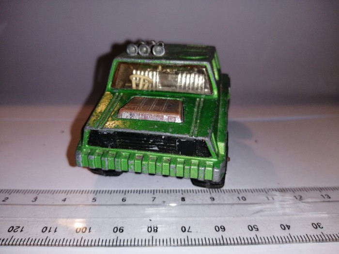 bnk jc Lesney Matchbox Battle Kings Tank Transporter