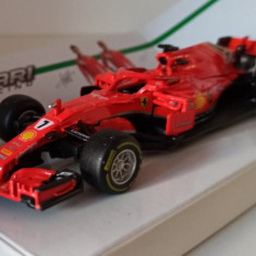 Macheta Ferrari SF71H Kimi Raikkonen Formula 1 2018 - Bburago 1/43 F1