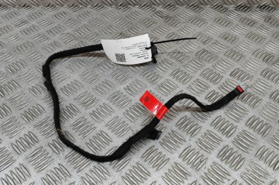 Port USB/AUX-In TESLA MODEL 3 2021 OEM: 1593174-00-C 28300090 foto