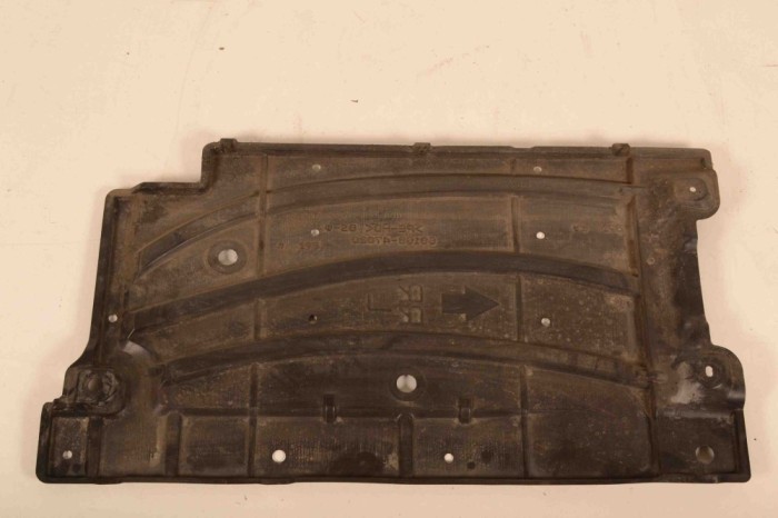 Scut motor st&acirc;nga spate TOYOTA PRIUS _W3_ 2012 OEM: 58168-47020