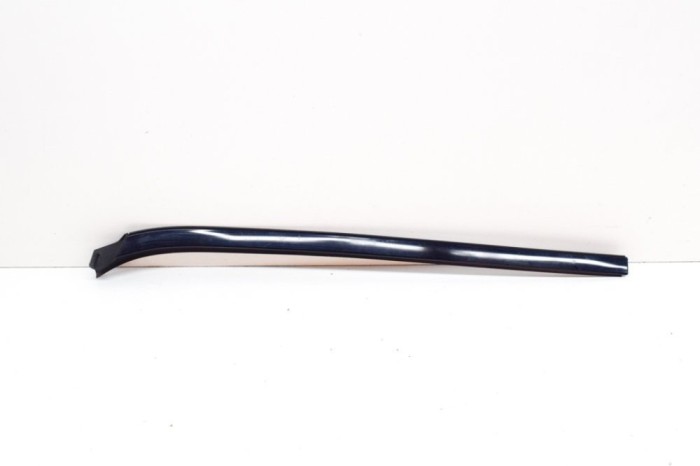 Ornament vertical parbriz dreapta MERCEDES-BENZ E Cabrio A207 2015 OEM: A2076901462 | 13978123